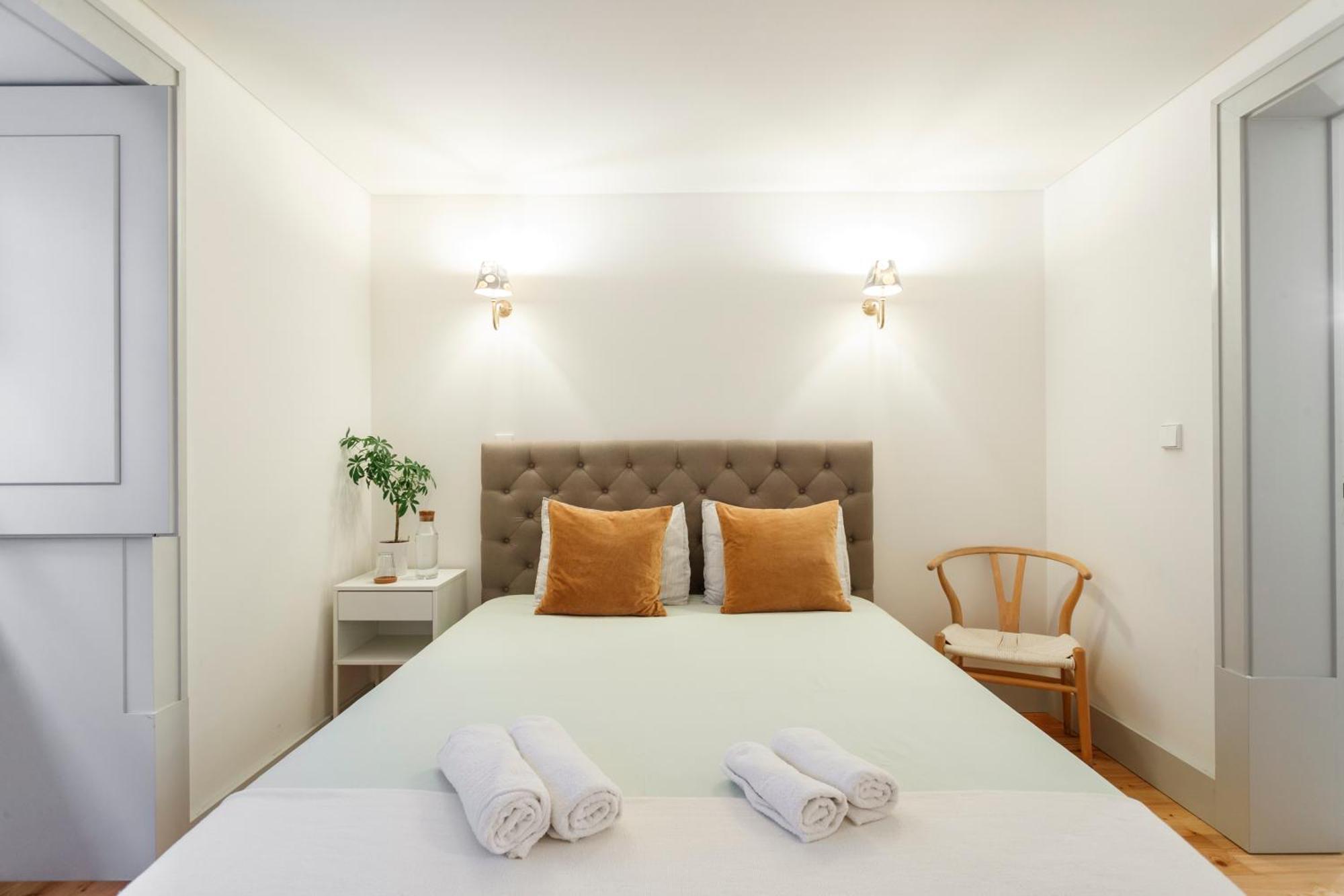 Double Room With Private Wc In Shared House In Downtown Lisabona Exterior foto