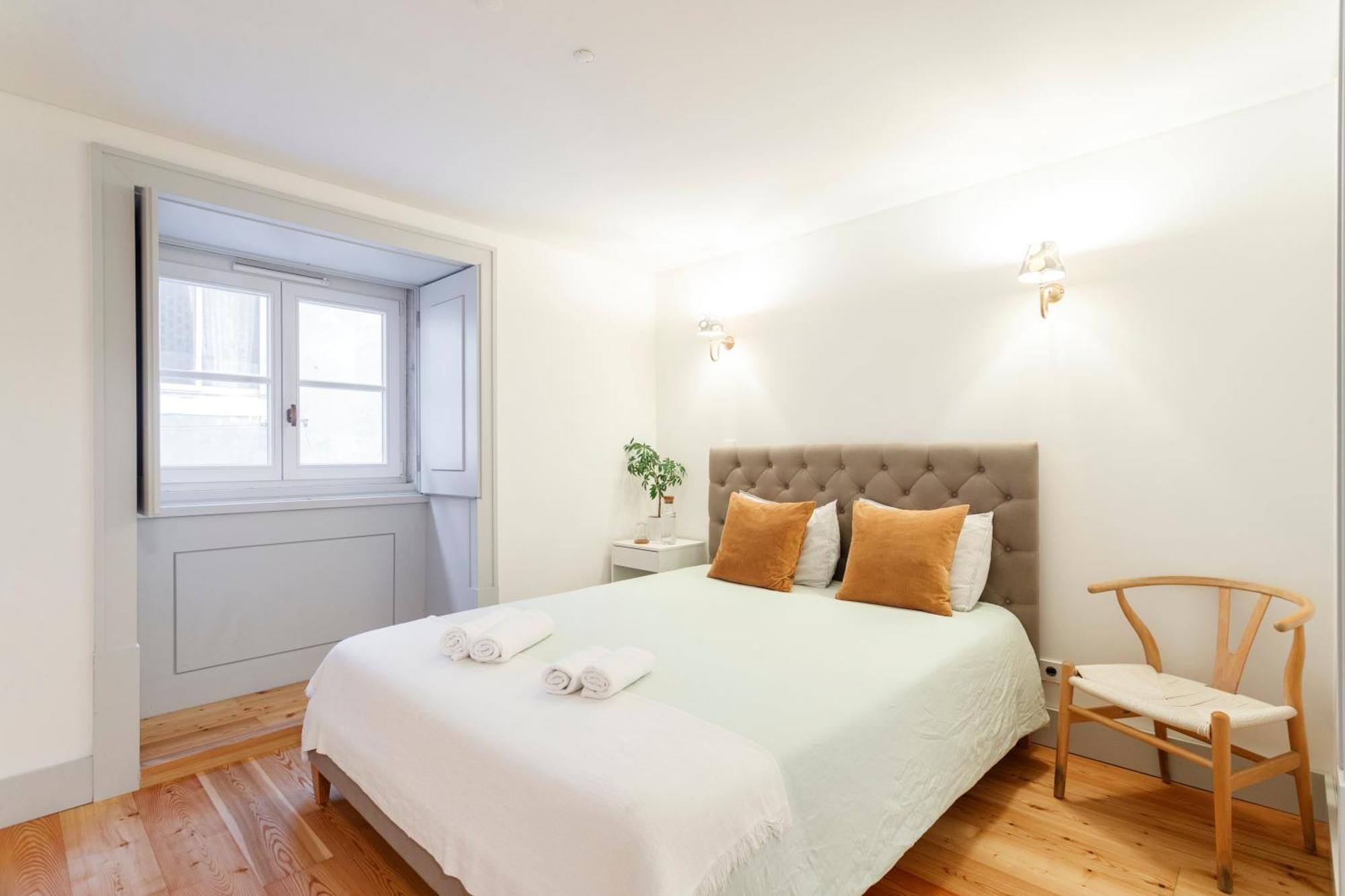 Double Room With Private Wc In Shared House In Downtown Lisabona Exterior foto